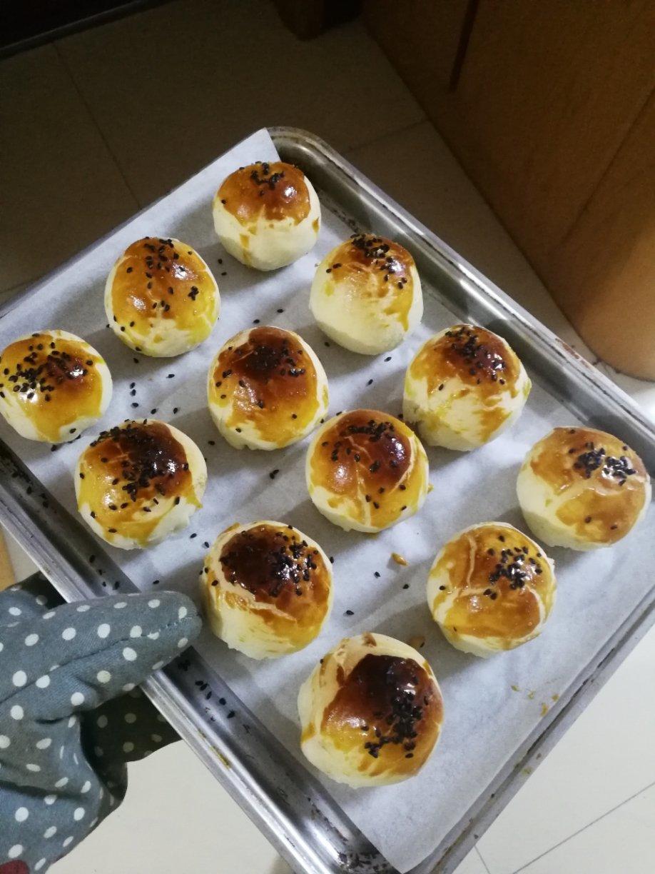 蛋黄酥