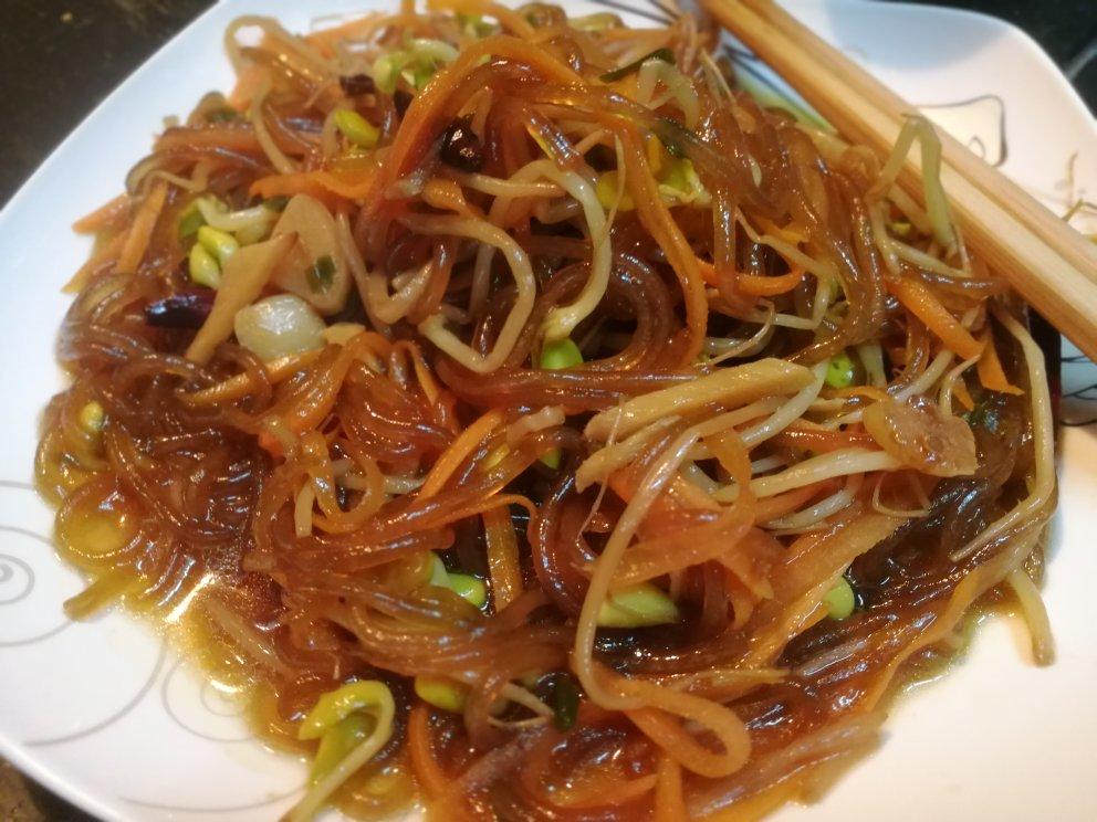 豆芽炒粉丝
