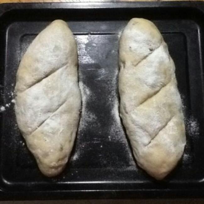 全麦葡萄干面包