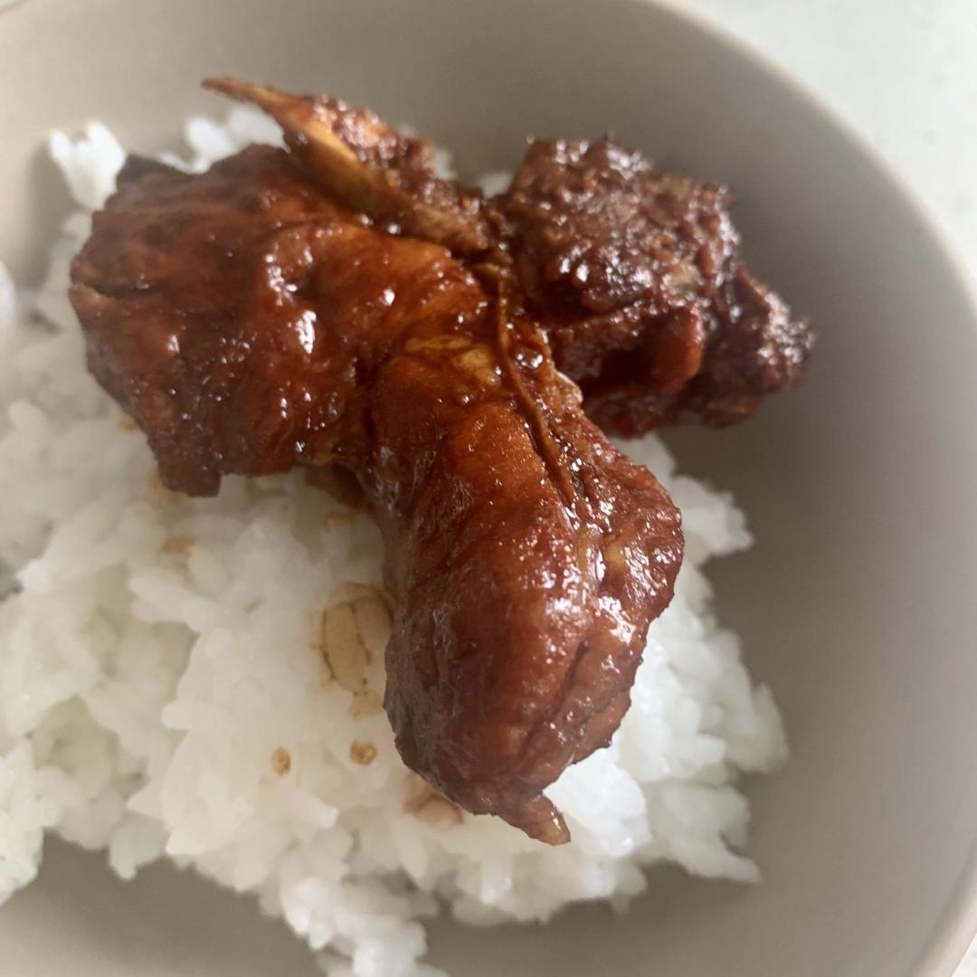 酱味猪脊骨