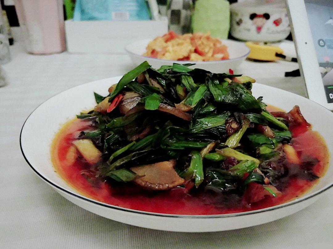 「川味蒜苗回锅肉」