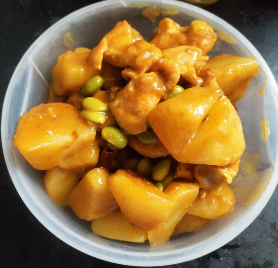 咖喱鸡肉饭