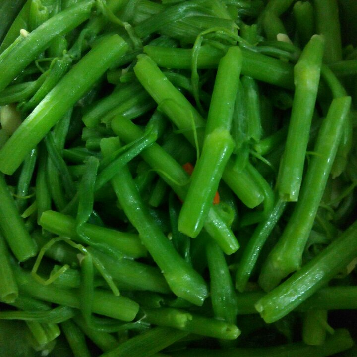 小小先生做的清炒南瓜苗