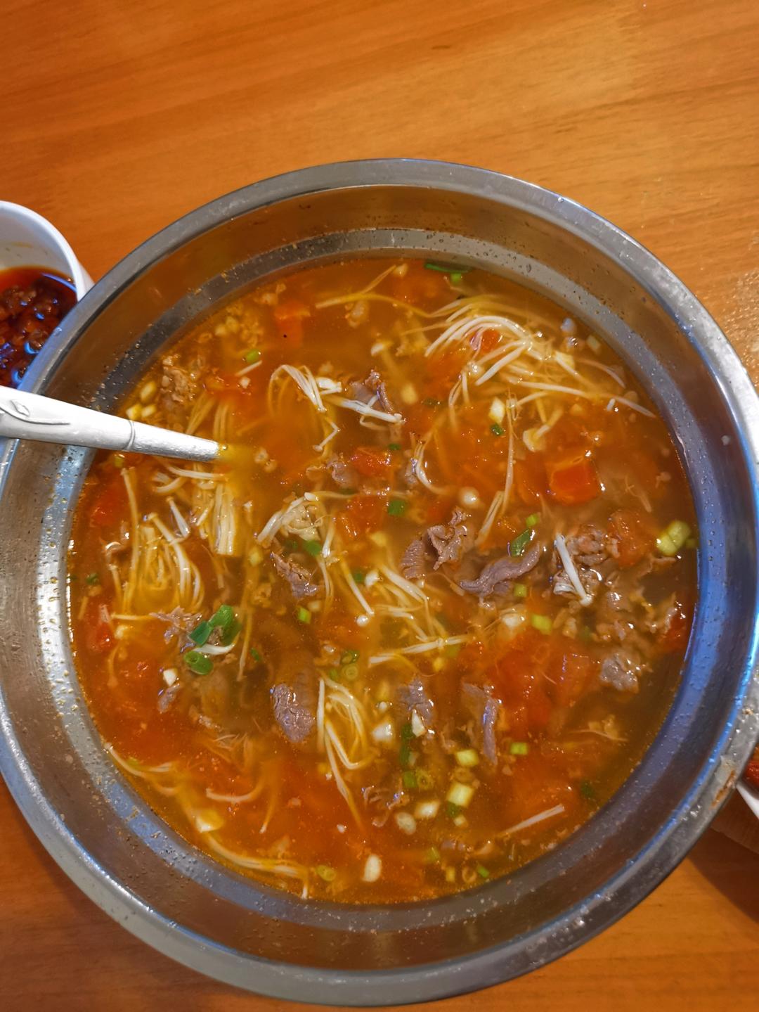 番茄肥牛金针菇