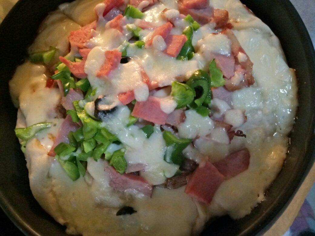 芝心披萨饼底的制作