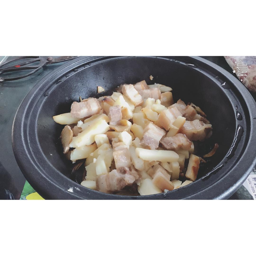 塔吉锅&五花肉&土豆