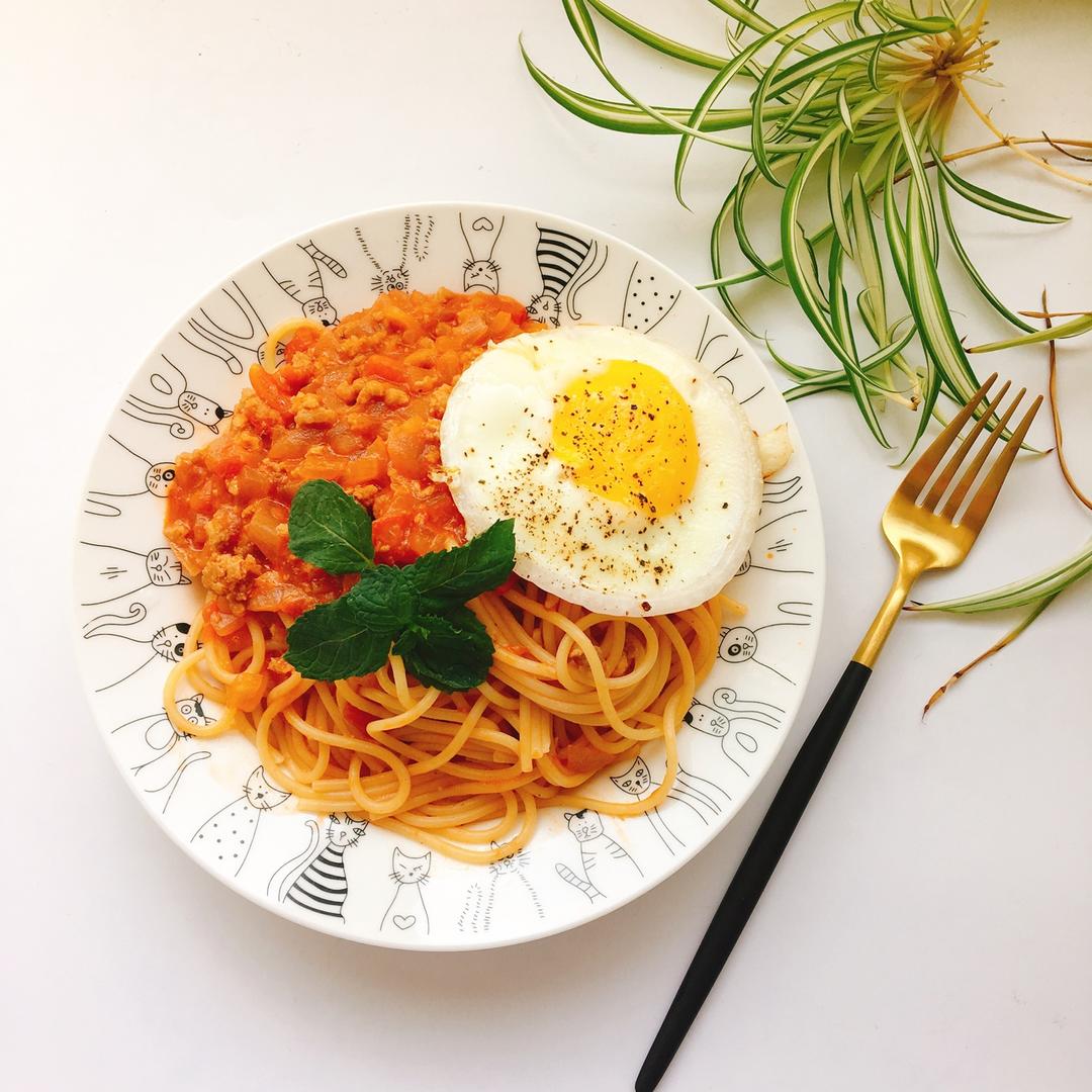 番茄肉酱意大利面