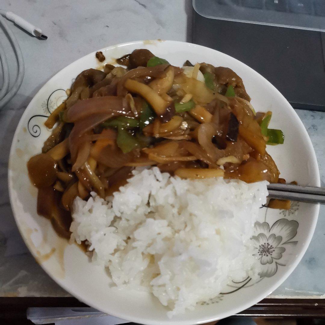 洋葱肥牛饭