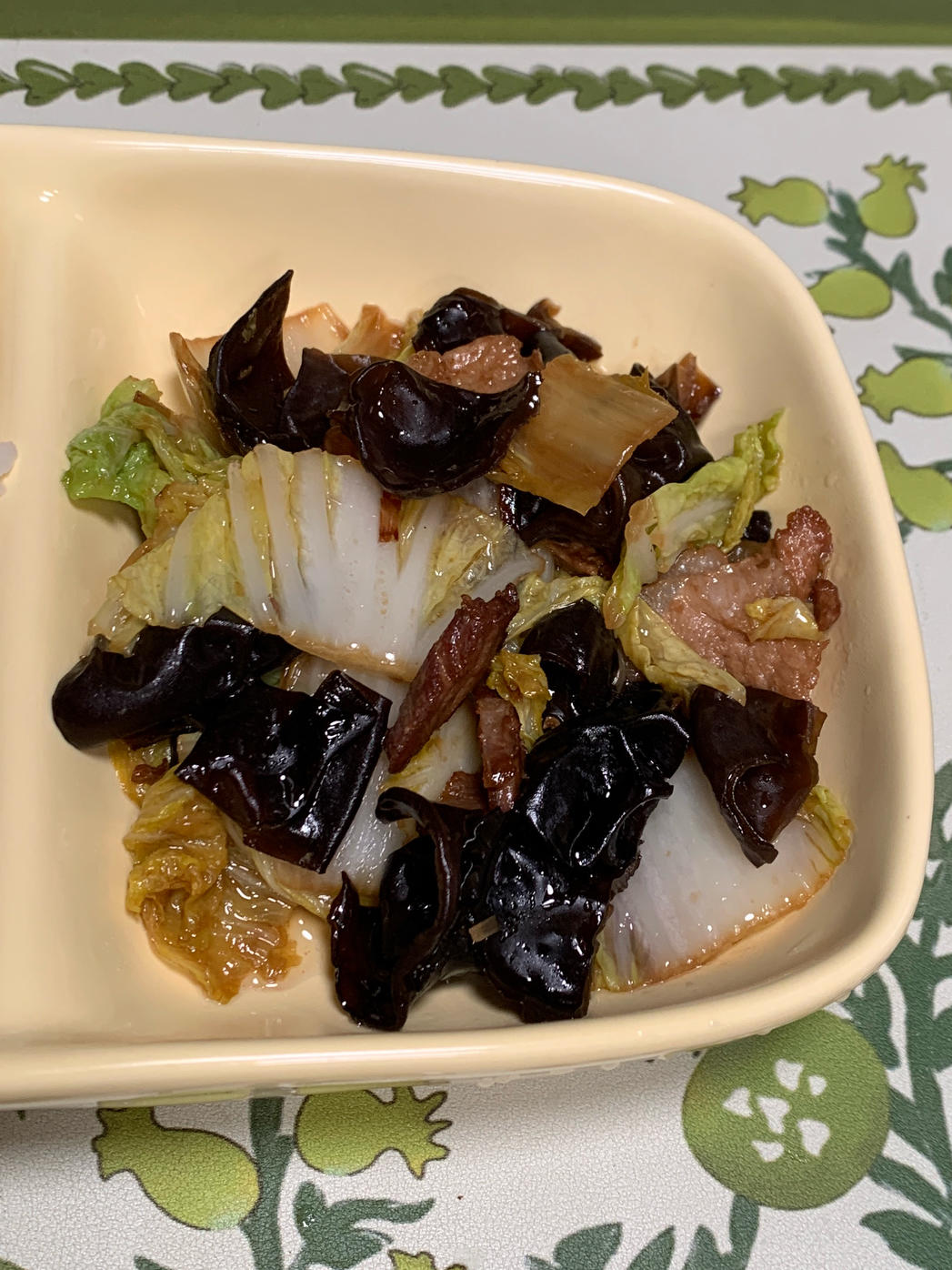 木耳胡萝卜炒白菜