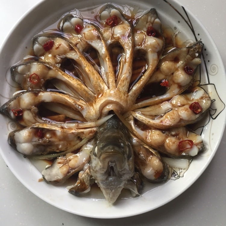 孔雀开屏清蒸鱼