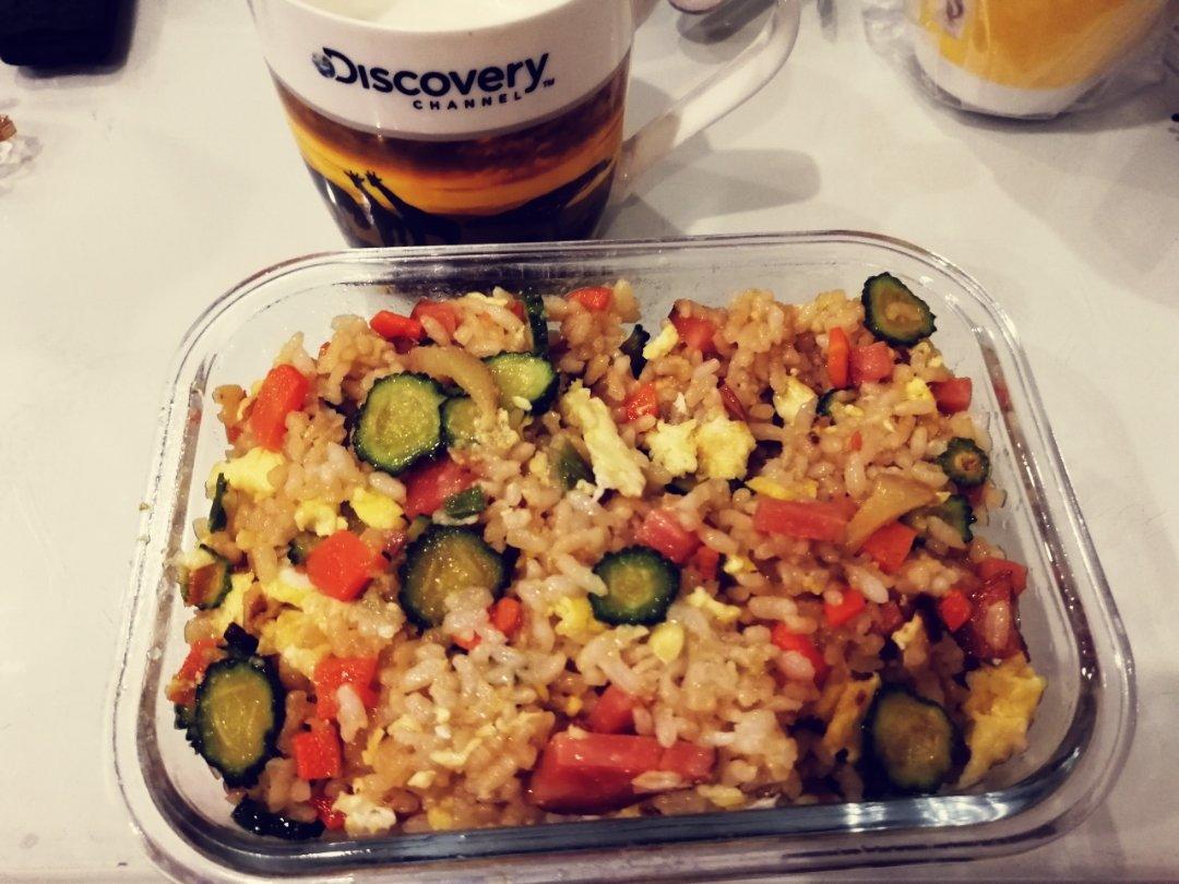 好吃到停不下来的酱油蛋炒饭