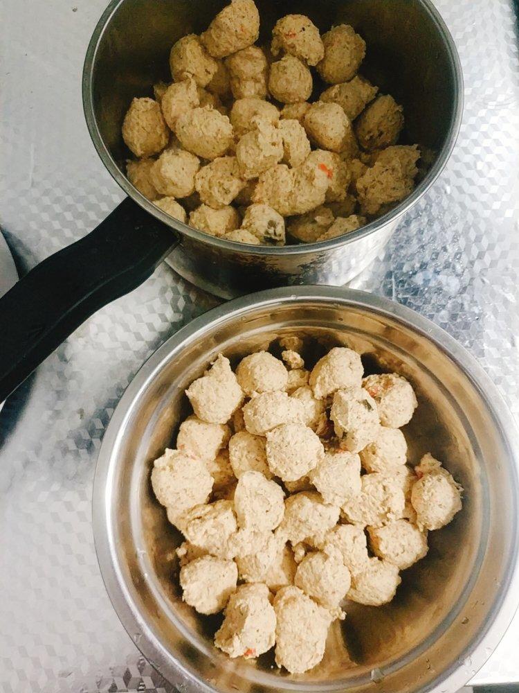 减肥好吃的鸡胸肉丸子