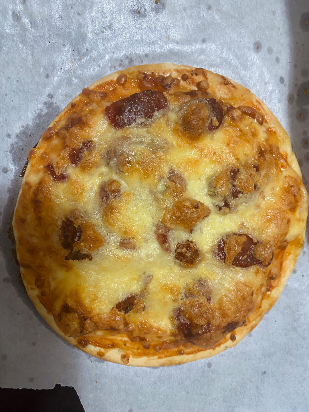 厚底鲜虾培根披萨