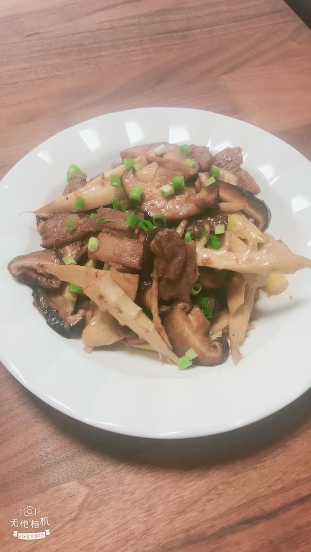 「烧二冬」冬笋烧冬菇