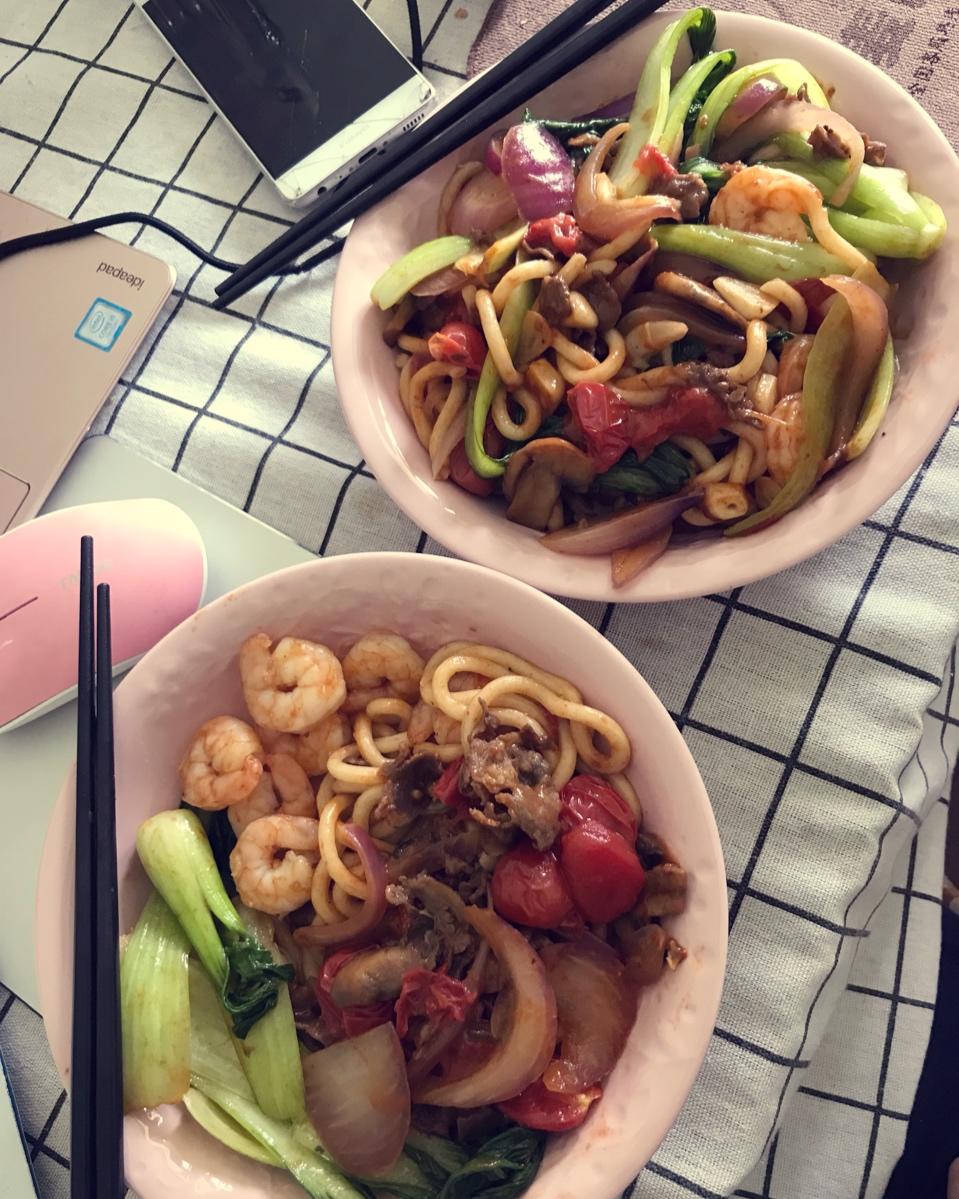 什锦炒乌冬面