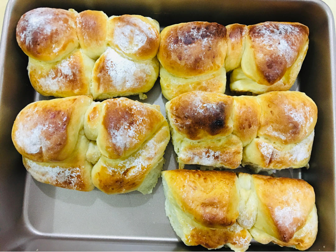 少女心的蝴蝶结面包