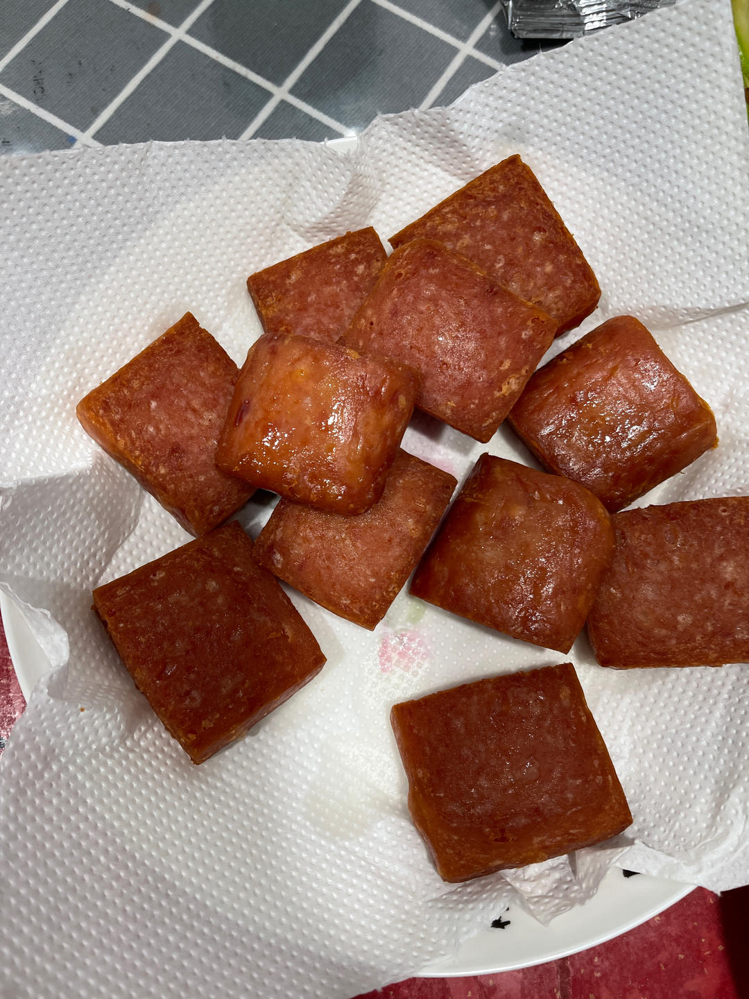 香煎午餐肉，傻瓜式操作，焦脆香酥，一点都不油腻，不要太好吃。