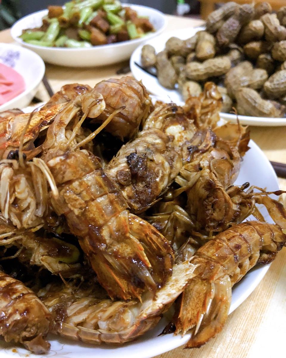 豆瓣酱炒皮皮虾