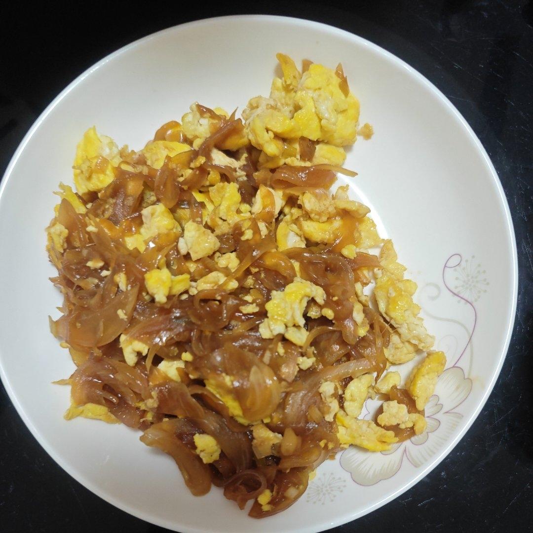 降压防癌的好食材  洋葱炒鸡蛋