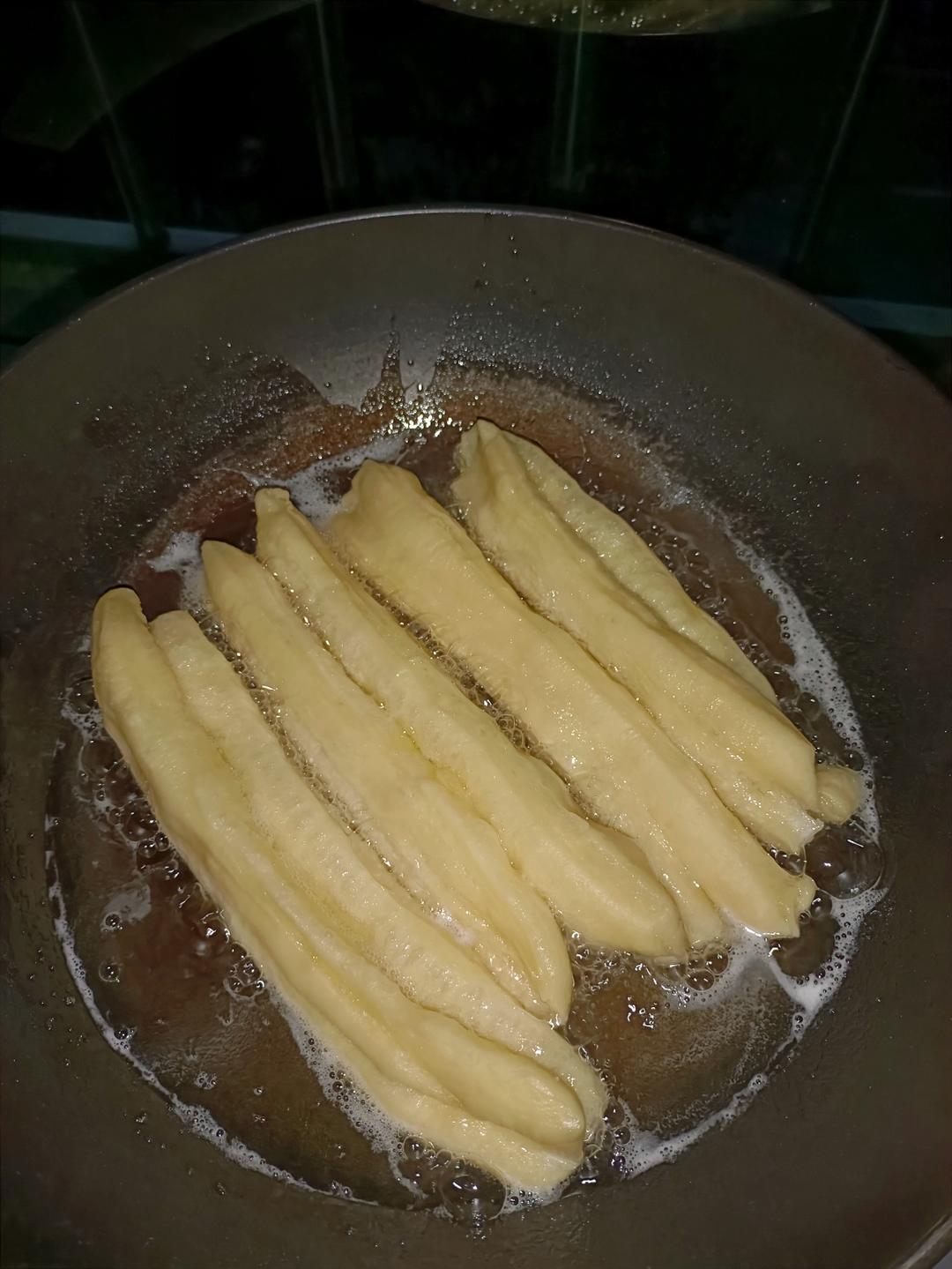 早餐花几分钟-自制家庭版油条