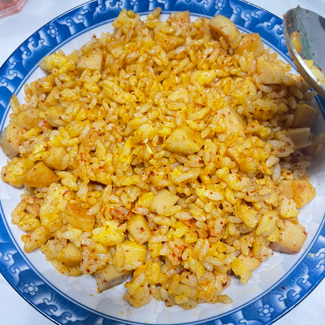 超级好吃的酱油火腿蛋炒饭！