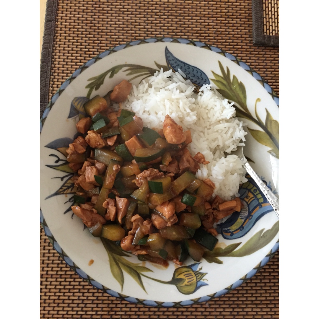 酱爆鸡丁