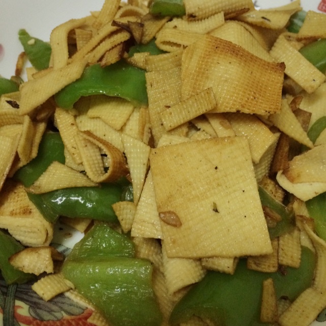 尖椒豆腐皮