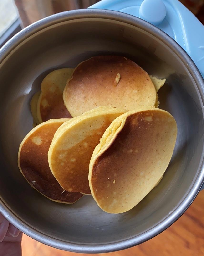宝宝辅食：苹果奶香松饼