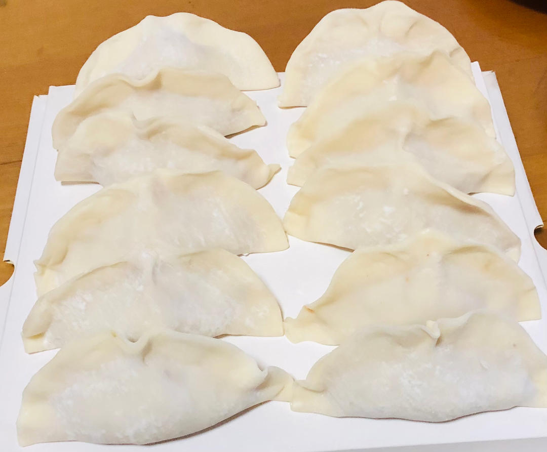 酸菜肉馅大肚饺