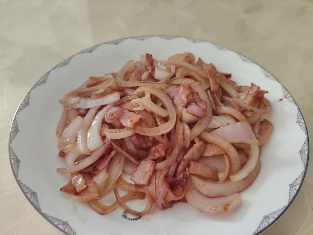 培根炒洋葱