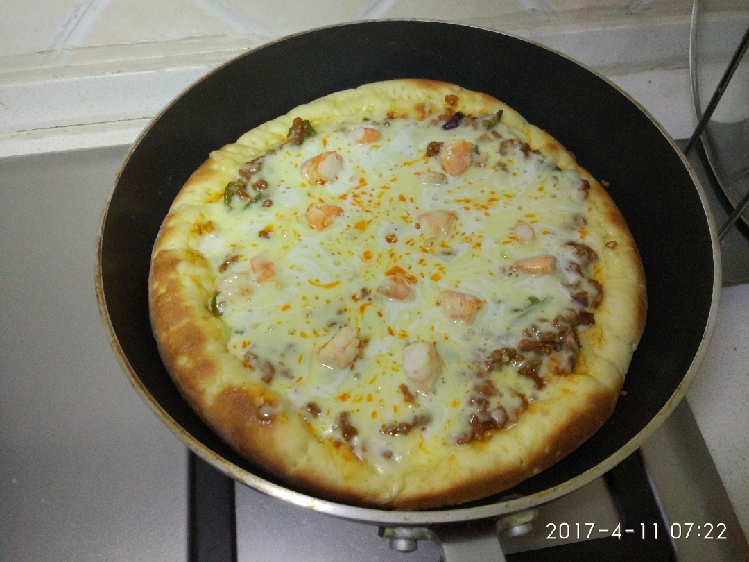 平底锅蘑菇火腿披萨