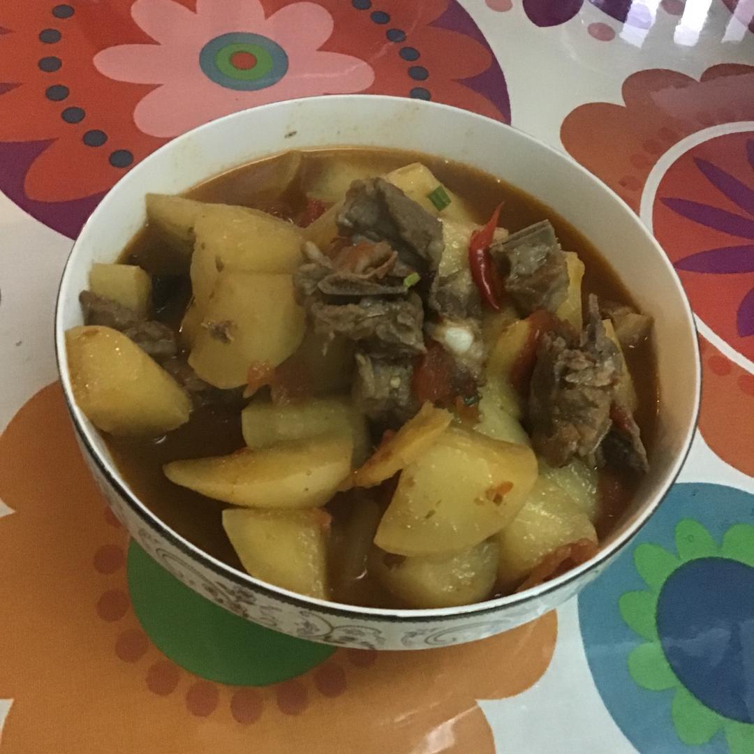 番茄萝卜炖牛排骨