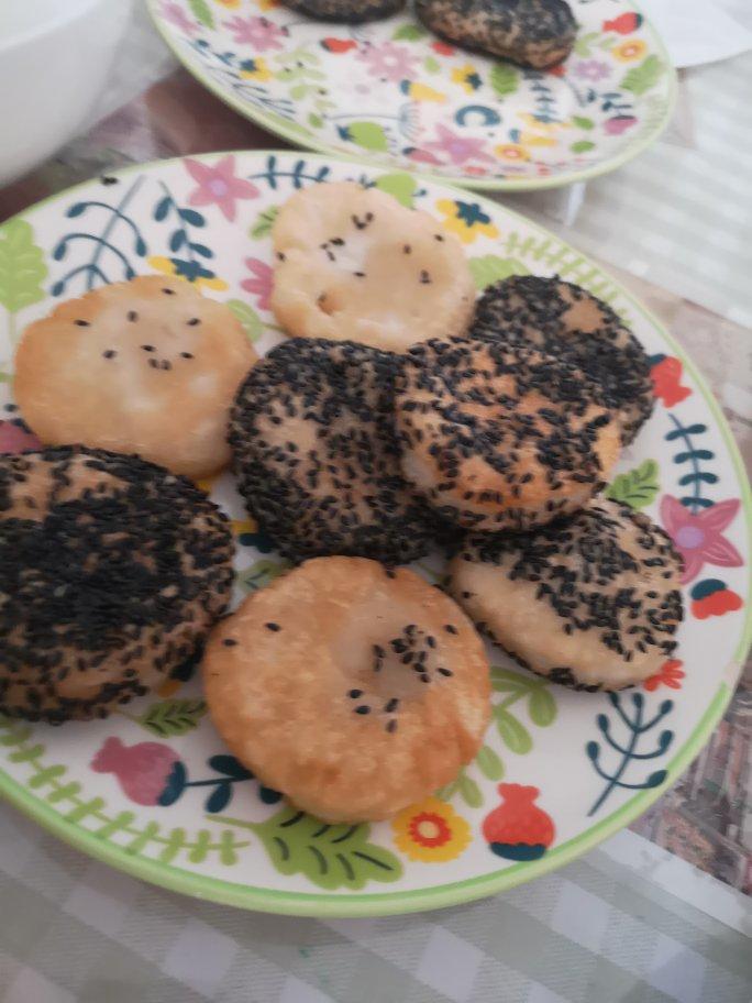 芝麻糯米饼