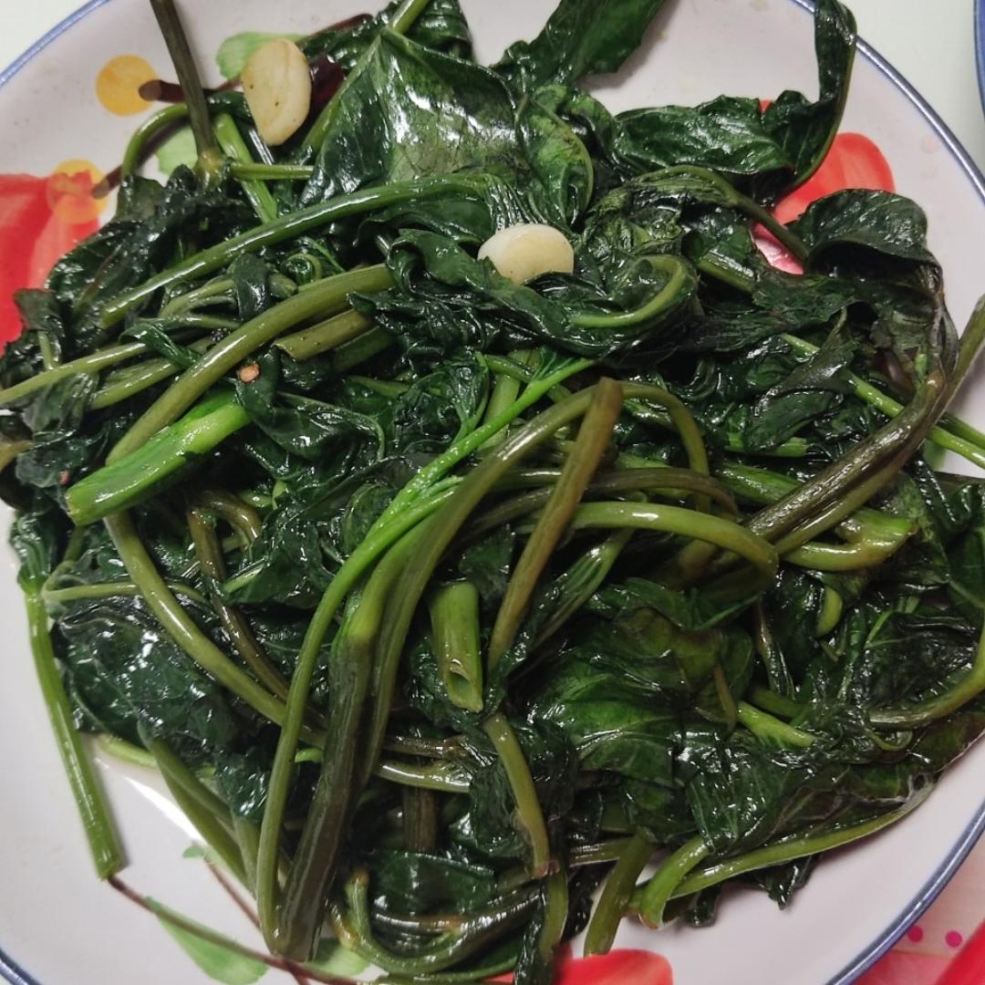 炝炒空心菜（不黑的秘密）