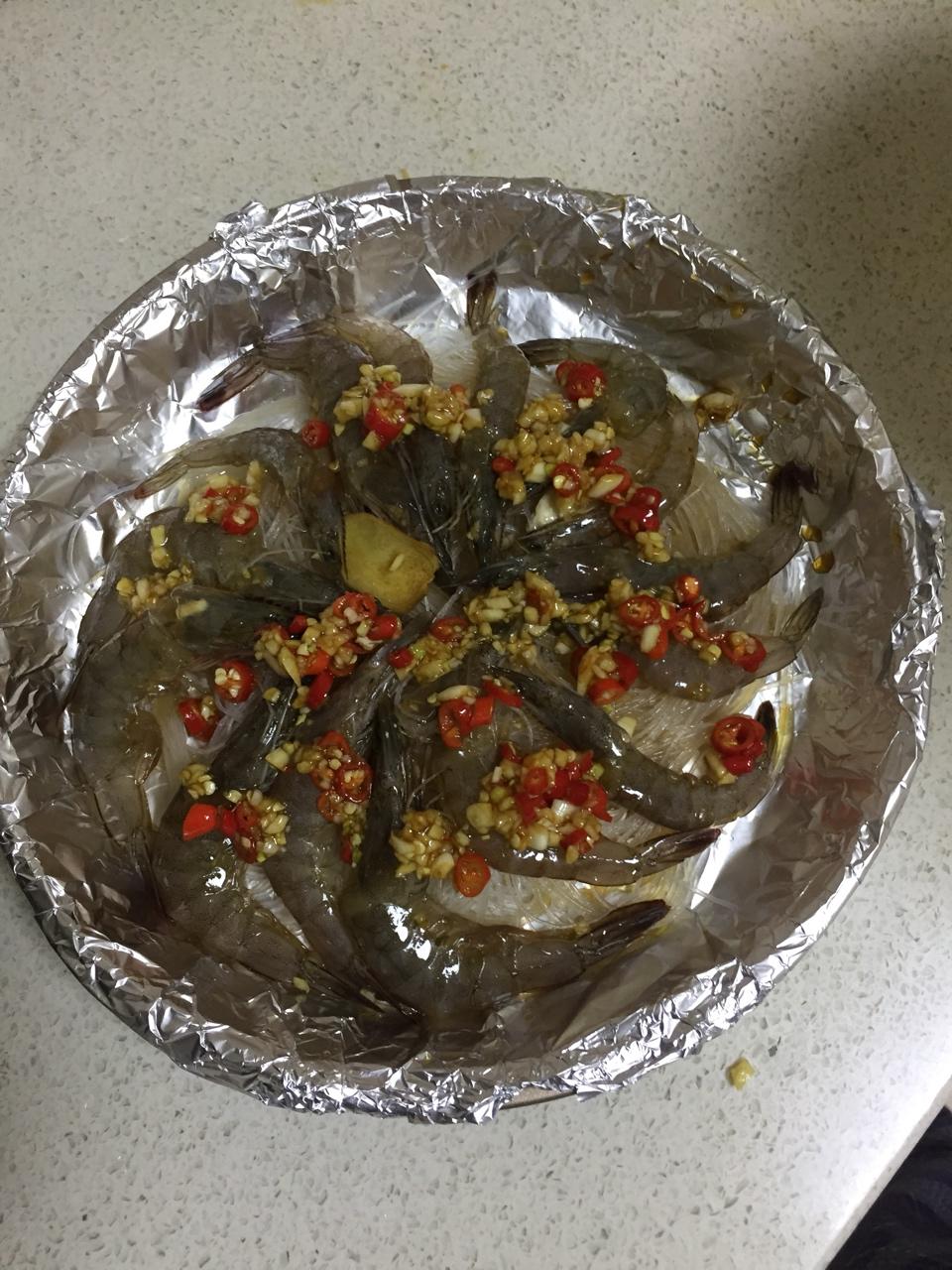 蒜蓉粉丝烤虾