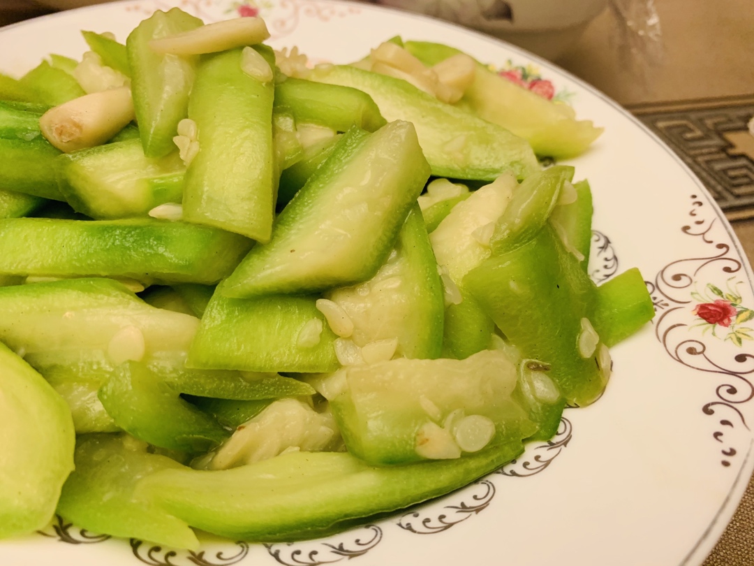 教你在家做丝瓜最好吃的做法，简单又营养，想不好吃都难