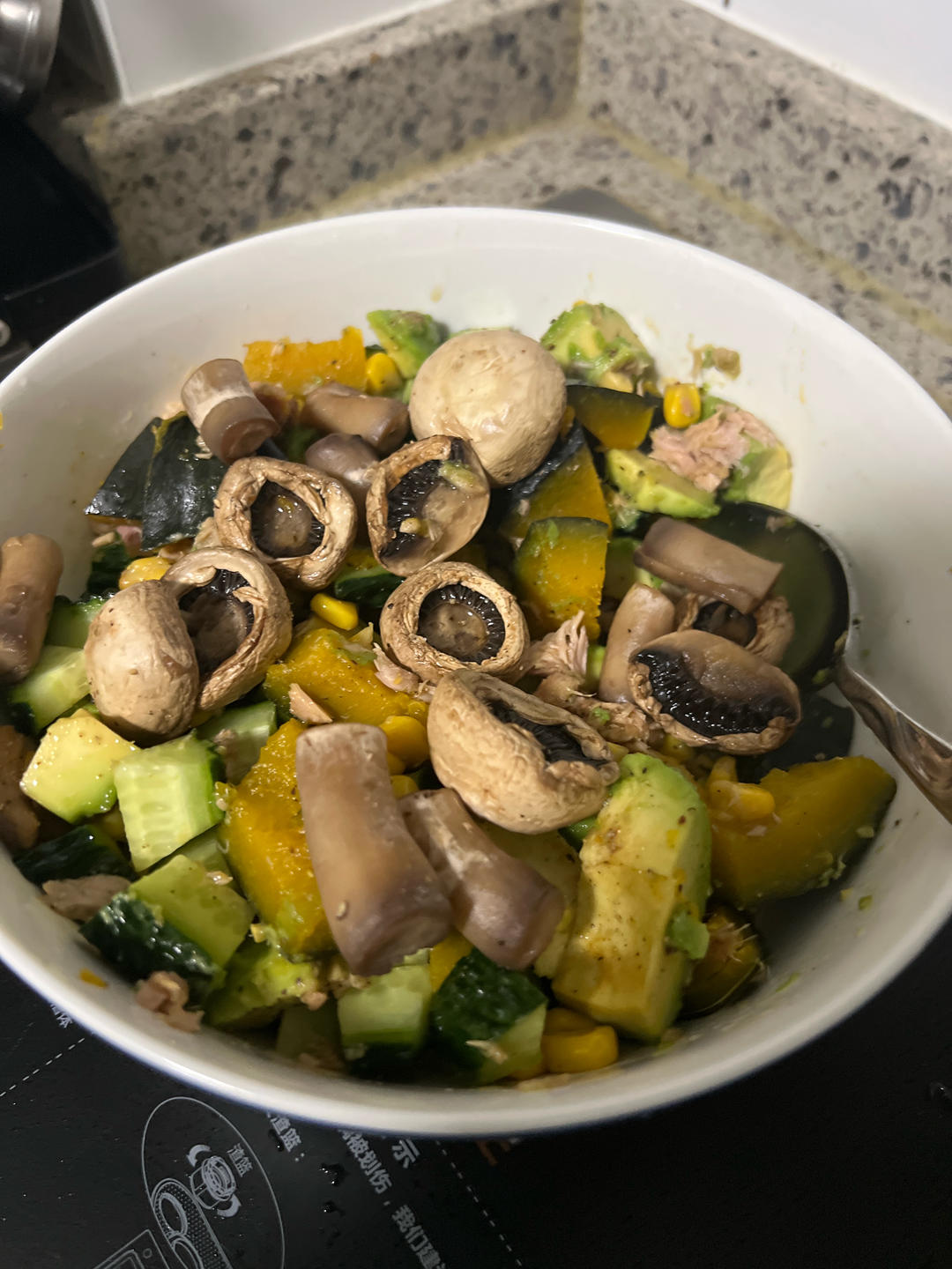 金枪鱼烤南瓜沙拉