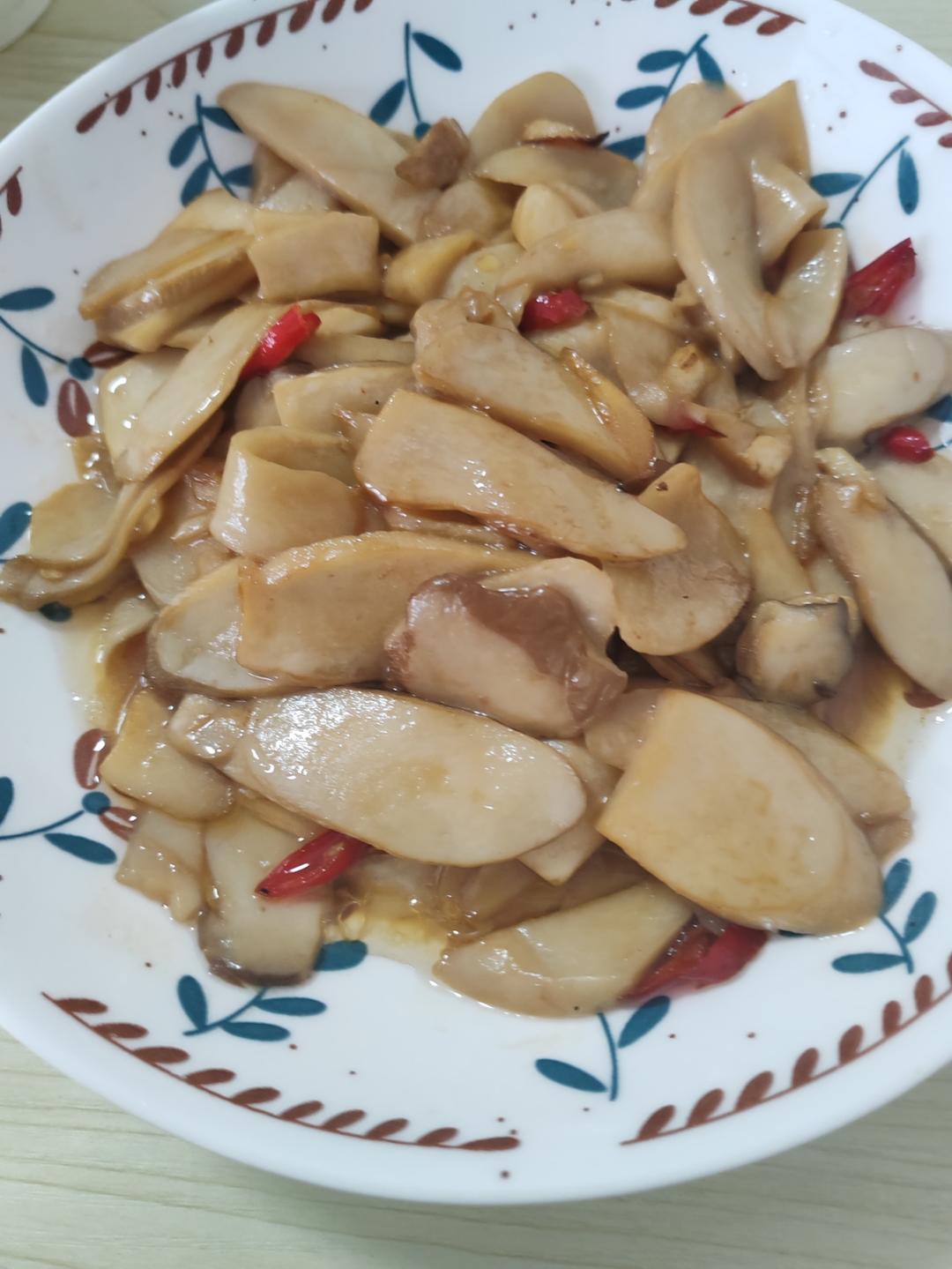 青椒素炒杏鲍菇