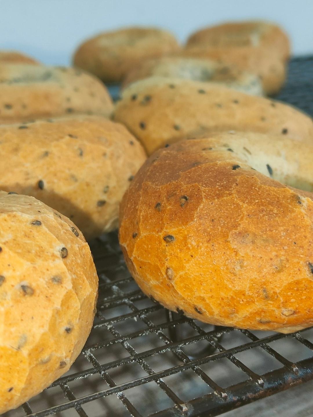 原味贝果🥯/黑芝麻贝果🥯