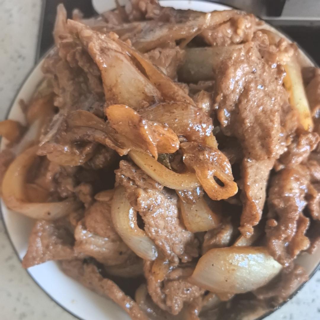 洋葱爆孜然牛肉