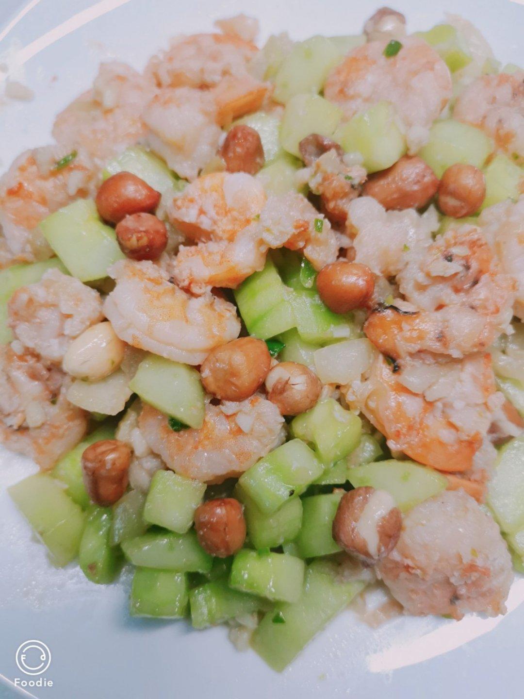 虾仁炒黄瓜胡萝卜