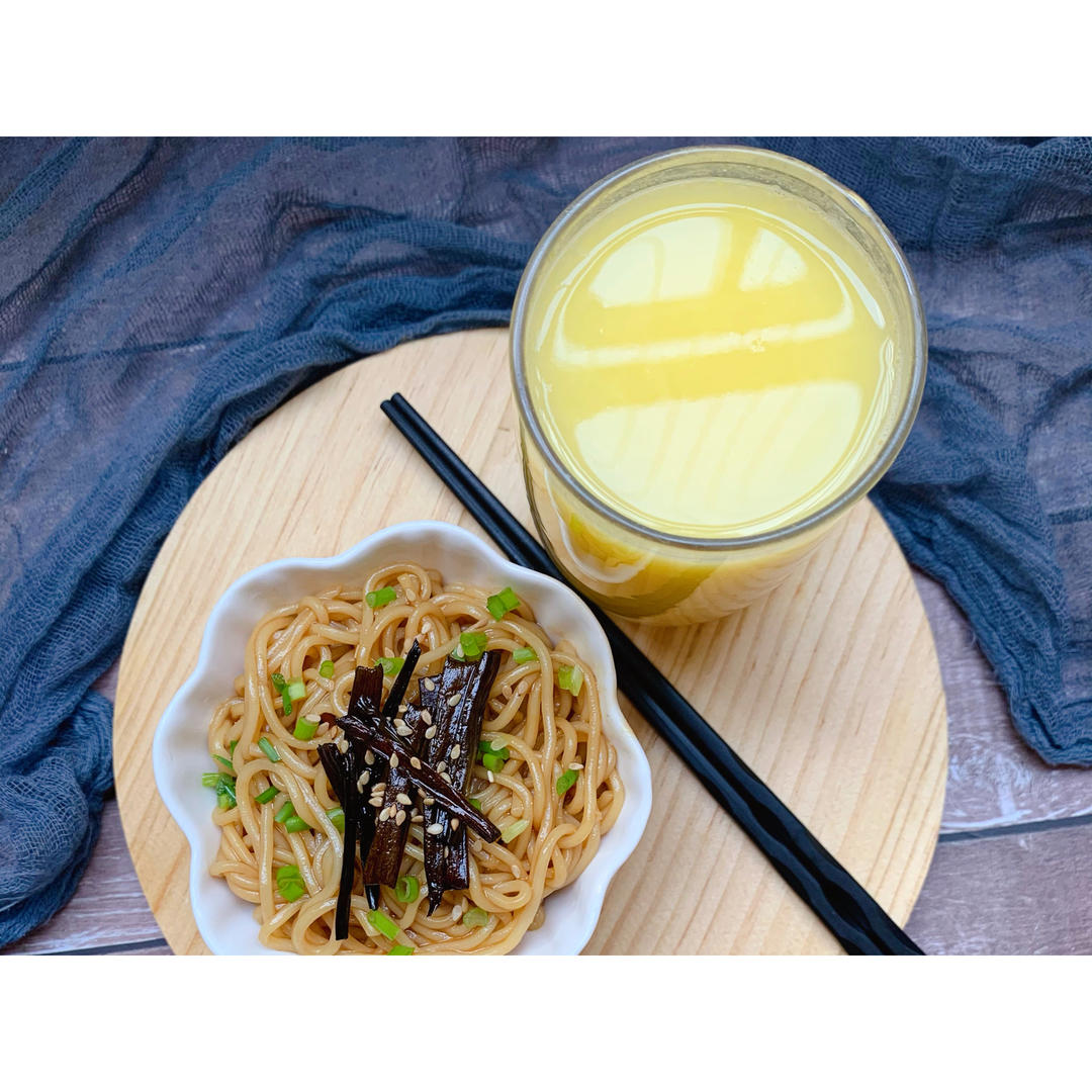 哈芒hm做的10分钟搞定的一碗葱油拌面10分钟搞定的一