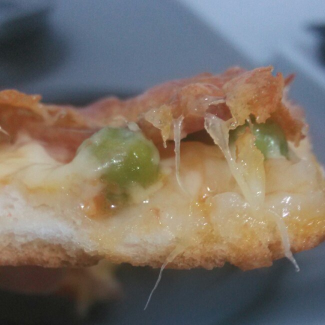 必胜客培根马苏里拉芝士披萨