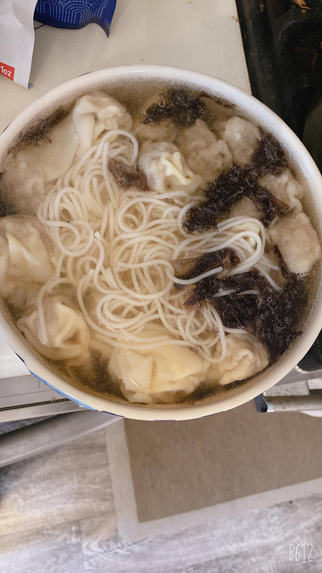 经典港式鲜虾云吞面