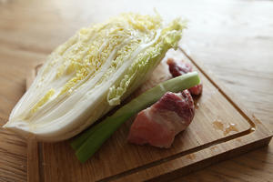 #一月#山东媳妇的家传菜--醋溜酸白菜的做法 步骤1