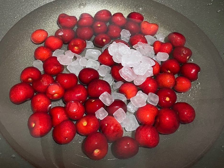 樱桃糖水饮料-煮的做法
