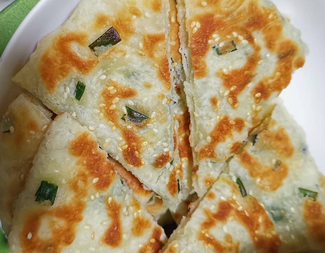 越吃越上头的饼，芝麻香，葱香，好吃到抢光光