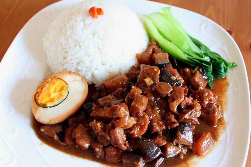 猫大王做的台湾卤肉饭