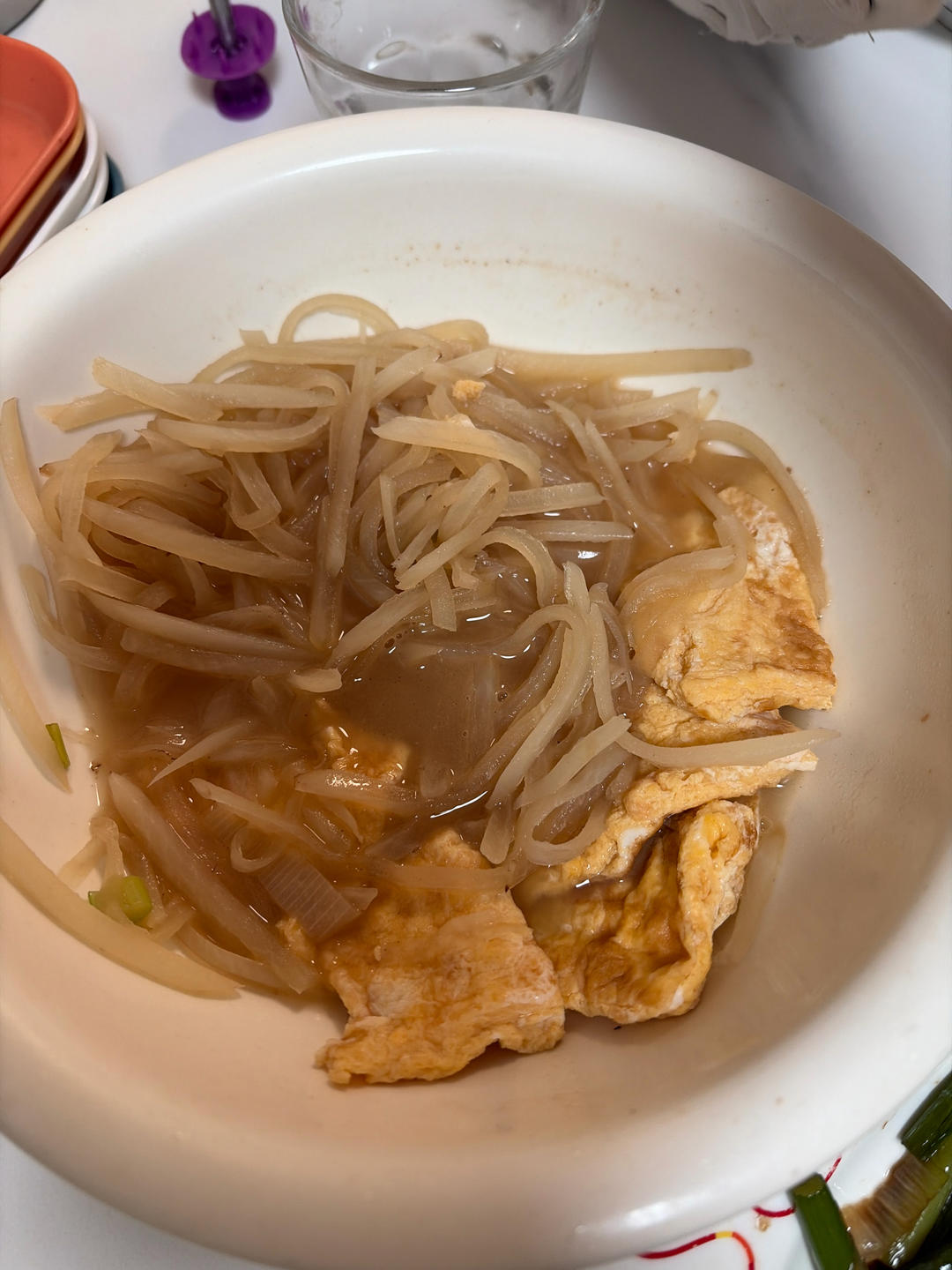 奶白鲜香的萝卜丝煎蛋汤