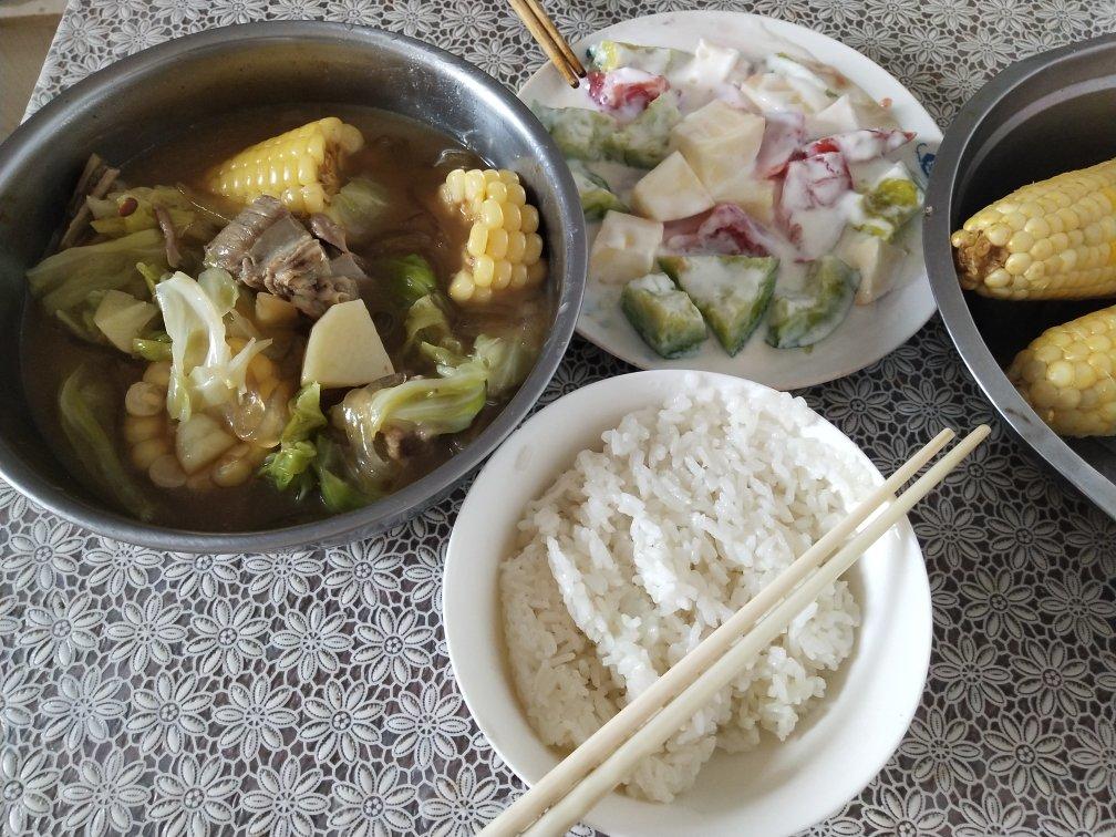 土豆炖排骨